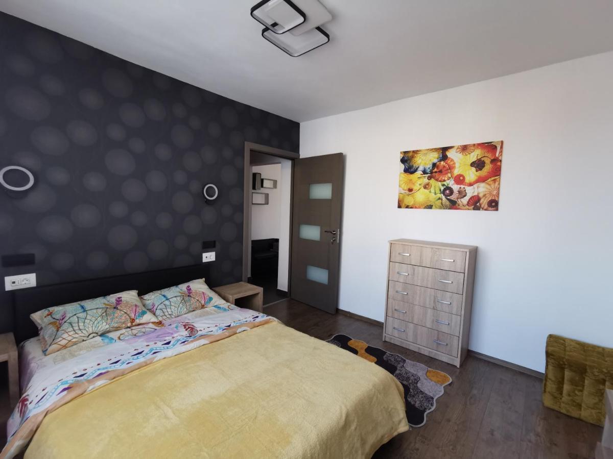 Apartament Asr Piatra Neamţ 外观 照片